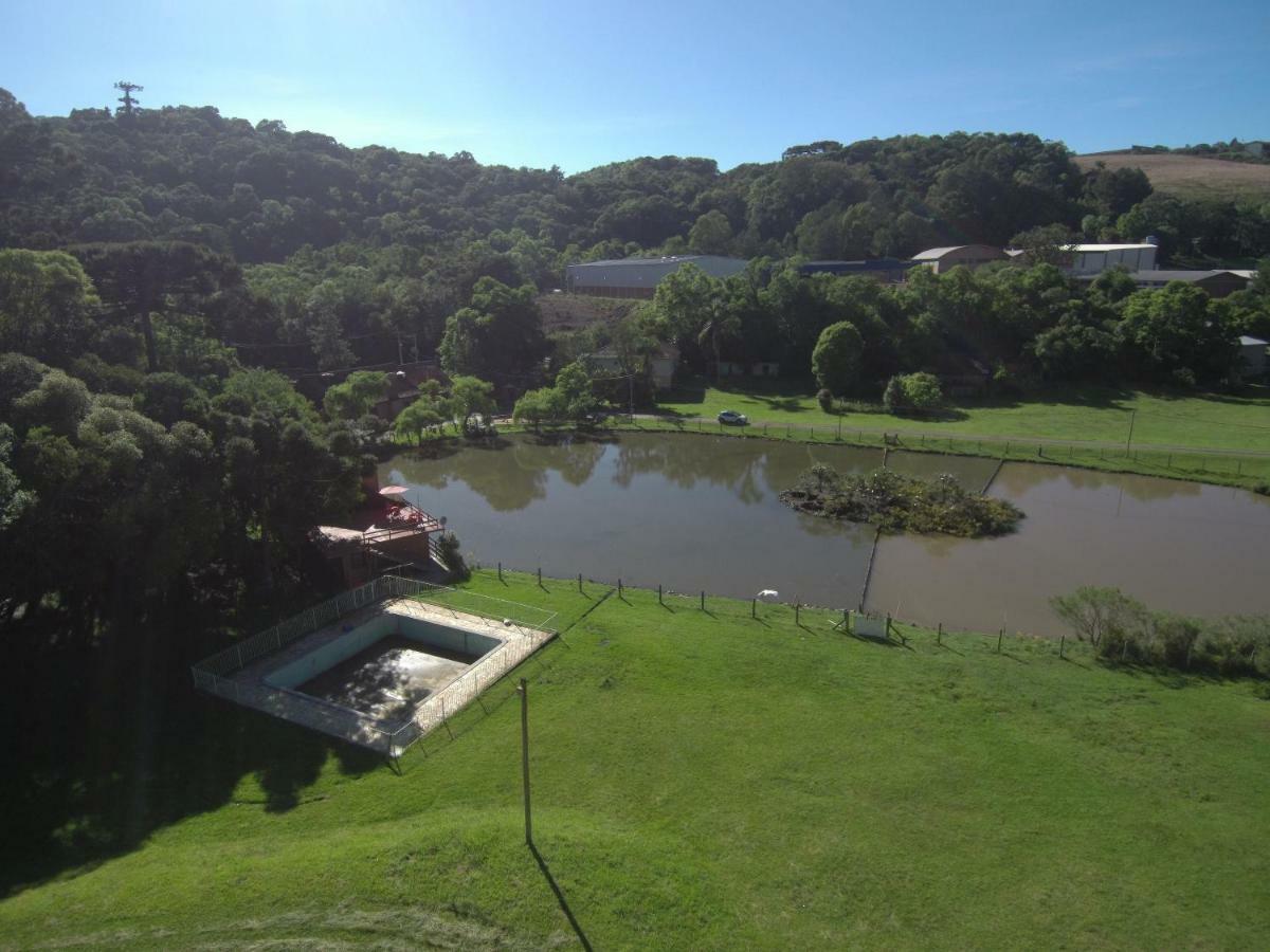 Pousada Parque Das Pitangueiras Flores da Cunha Esterno foto